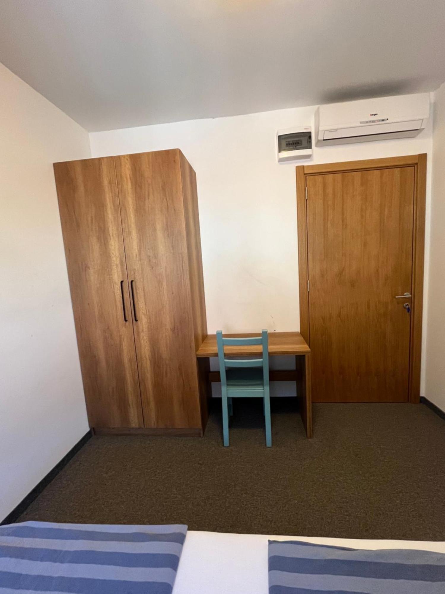Terasa Vandrehjem Novi Sad Eksteriør billede