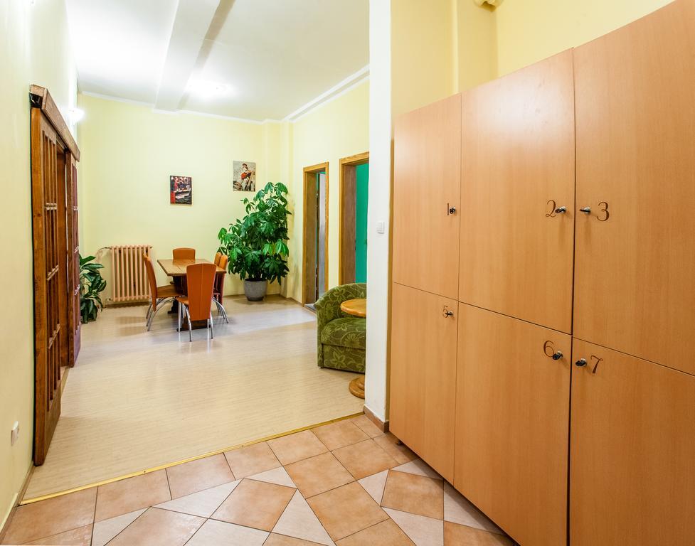 Terasa Vandrehjem Novi Sad Eksteriør billede