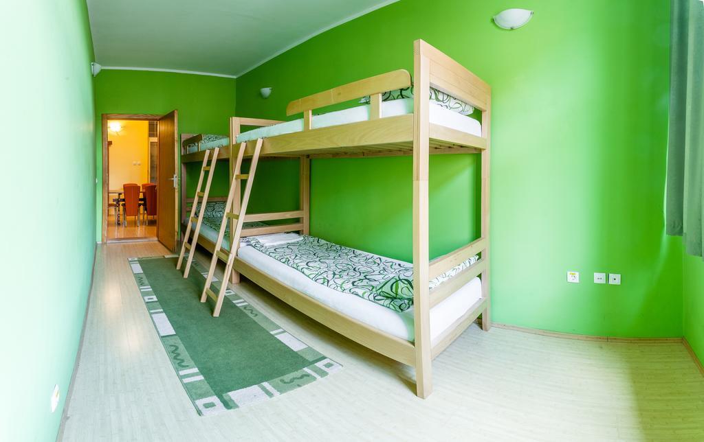 Terasa Vandrehjem Novi Sad Eksteriør billede